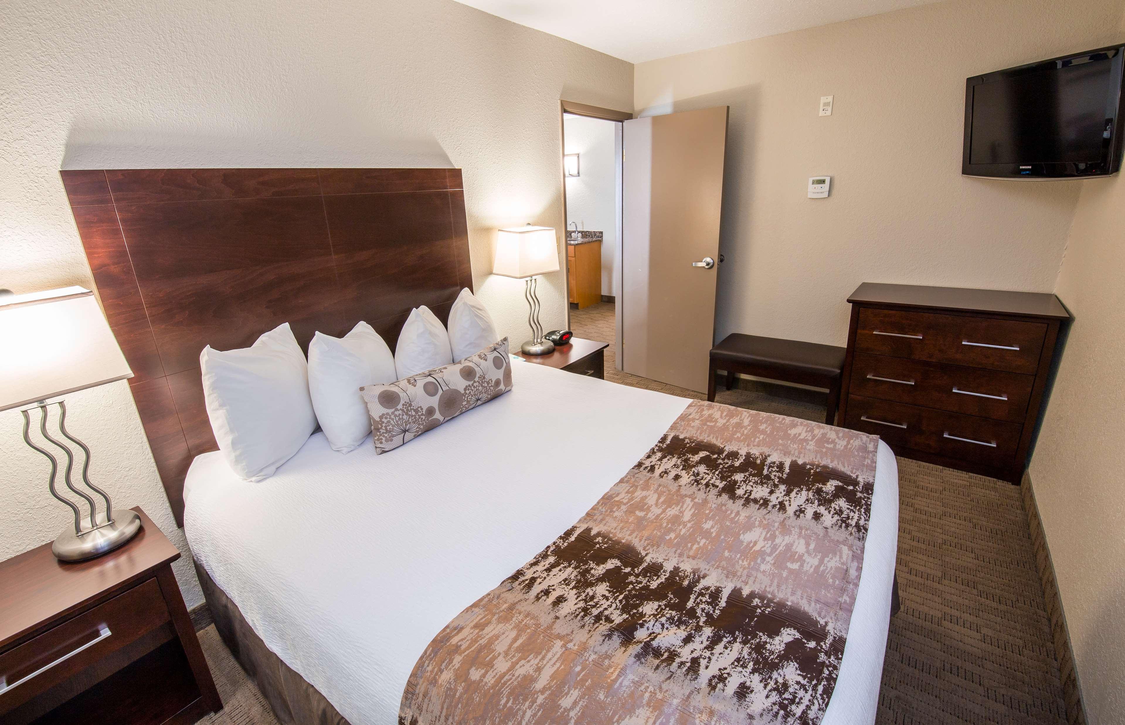 Best Western Plus Pembina Inn&Suites Winnipeg Exterior foto