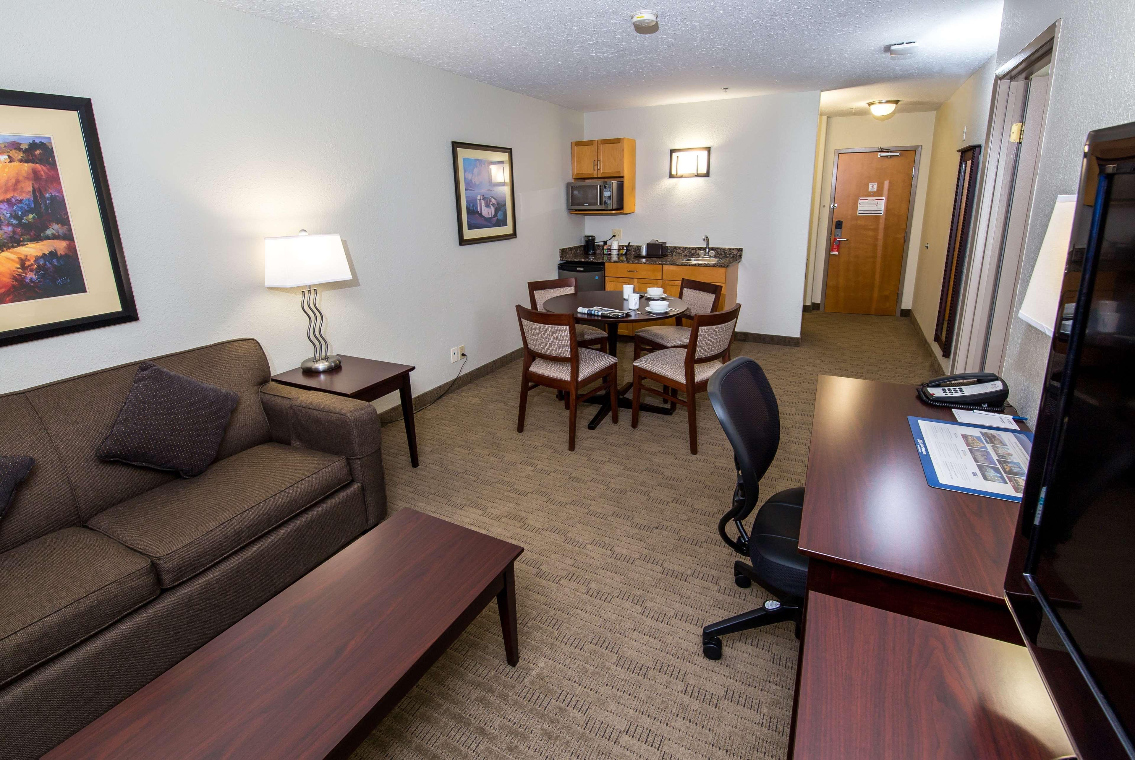 Best Western Plus Pembina Inn&Suites Winnipeg Exterior foto