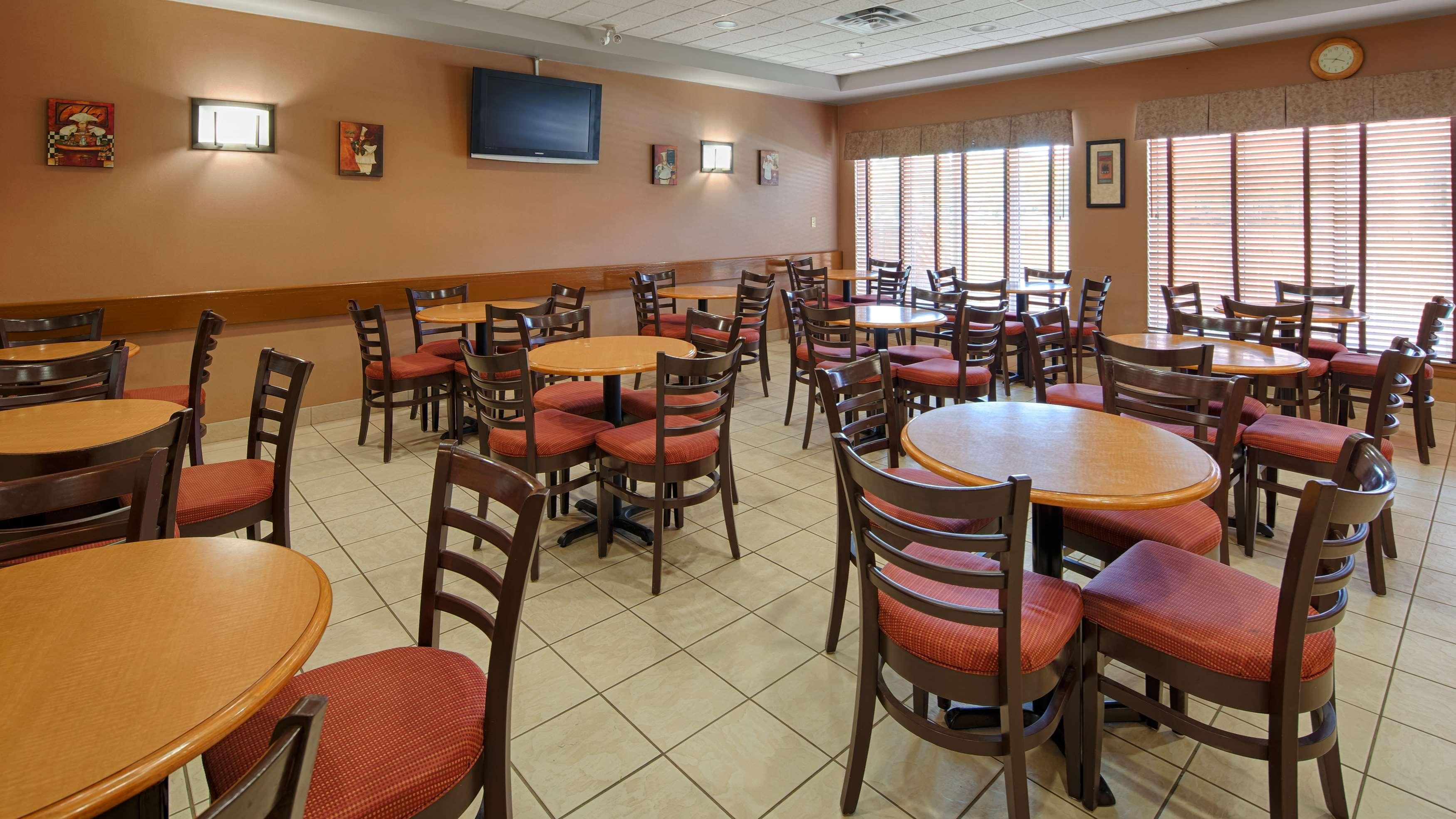 Best Western Plus Pembina Inn&Suites Winnipeg Exterior foto