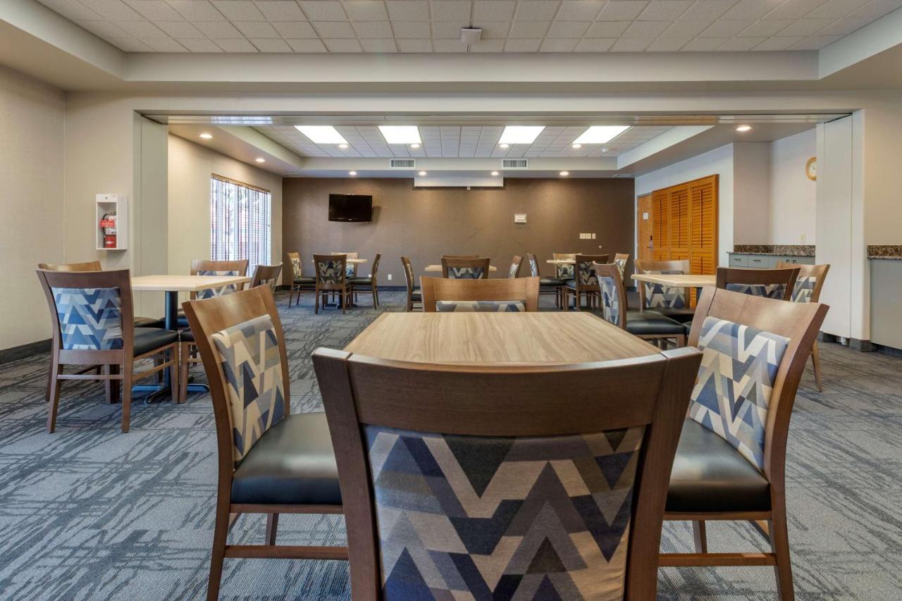 Best Western Plus Pembina Inn&Suites Winnipeg Exterior foto