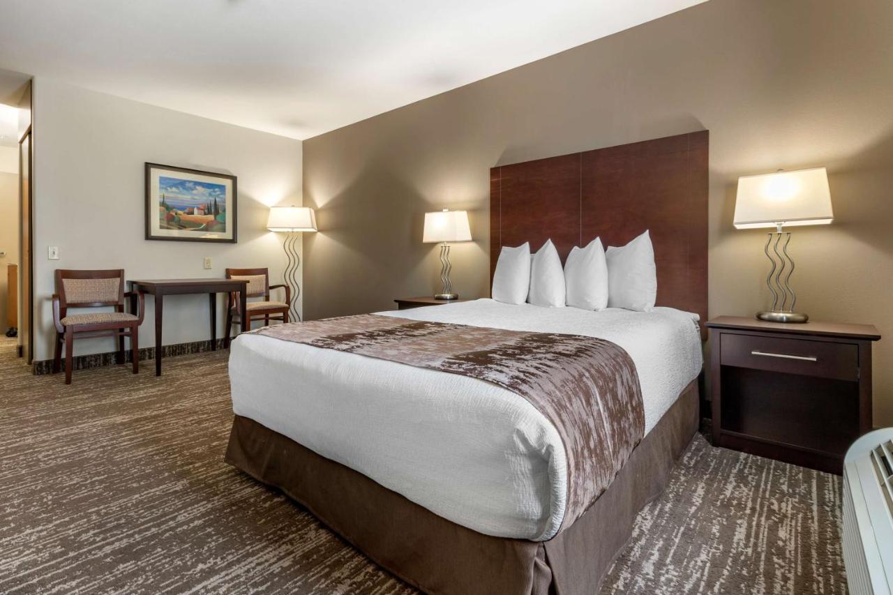 Best Western Plus Pembina Inn&Suites Winnipeg Exterior foto