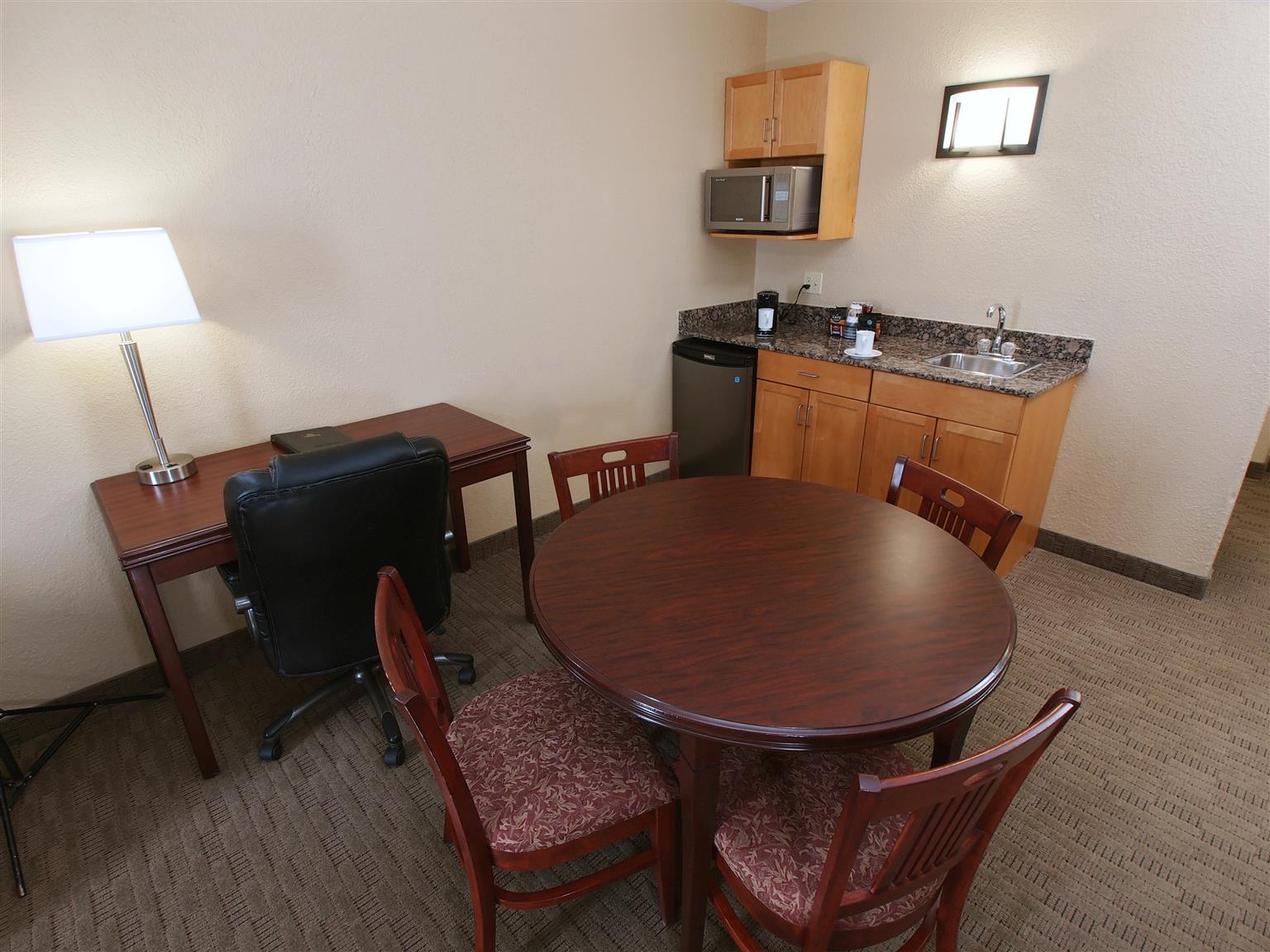 Best Western Plus Pembina Inn&Suites Winnipeg Exterior foto